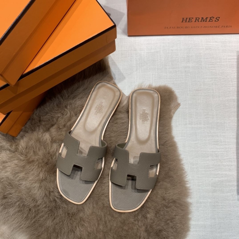 H**mes slippers